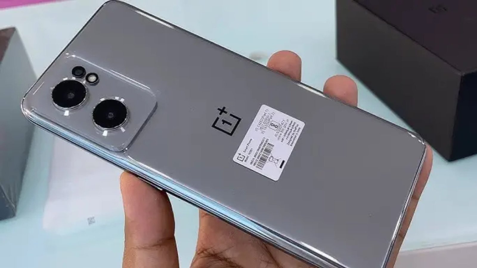 OnePlus 2T – OnePlus’s Premium Flagship With 240MP Camera, 12GB RAM & 120W Fast Charger Just ₹12,999!